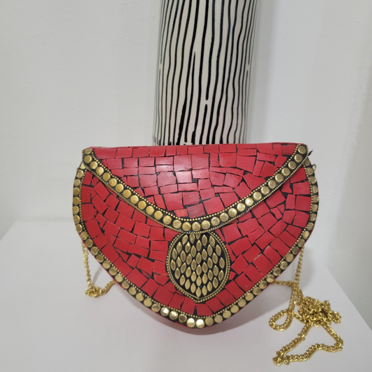 Mosaic Magic: Stylish Clutch for Any Occasion